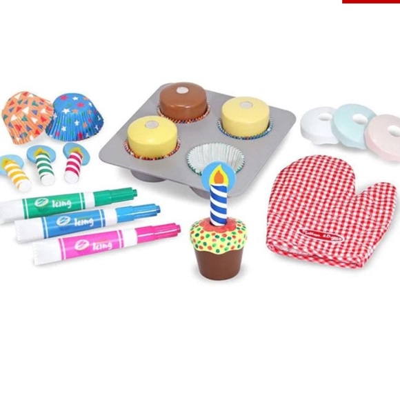 Melissa and Doug cupcake set. New in box. Sealed. Perfect for a gift - Picture 2 of 3